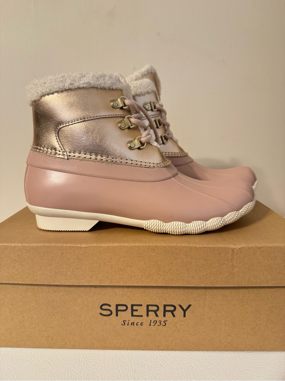 Sperry Women's Pink and Gold Lace-Up Duck Boots